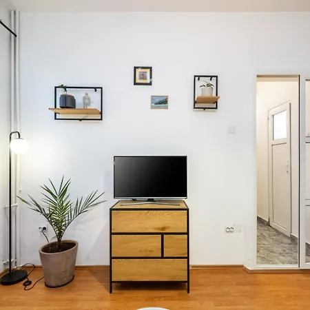 Apartment 1br Brutus *